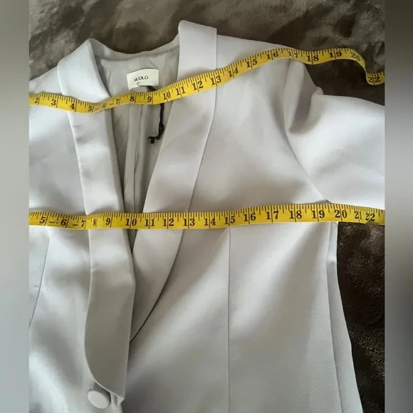 VICOLO Light Gray Tailored Blazer with Notched Lapels - Picture 8 of 11